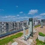 Spacious With Balcony Near The Slavic Hill By Renters Prestige * ורוצלב