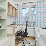 Spacious With Balcony Near The Slavic Hill By Renters Prestige