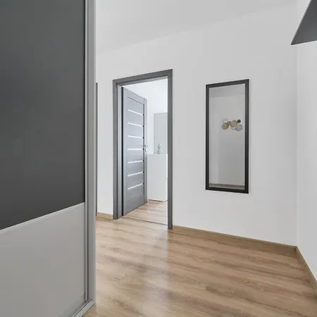 Apartmán Spacious With Balcony Near The Slavic Hill By Renters Prestige Vratislav