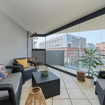 Spacious With Balcony Near The Slavic Hill By Renters Prestige * Wroclaw