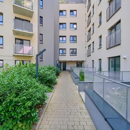 Apartmán Spacious With Balcony Near The Slavic Hill By Renters Prestige Vratislav